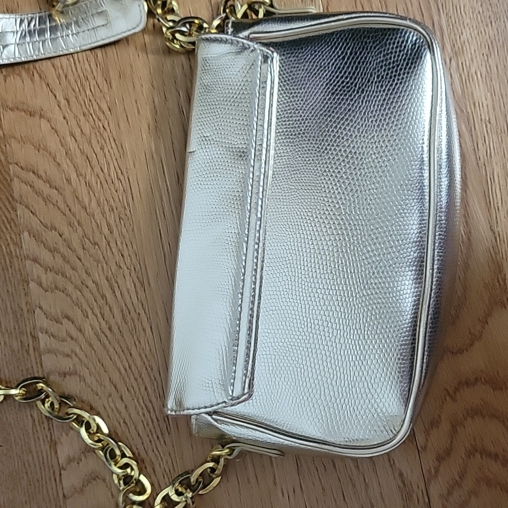 Lilly Pulitzer Gold Chain Shoulder Bag - Picture 2 of 4